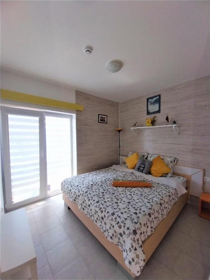 פלאנגה Geltoni Apartamentai מראה חיצוני תמונה