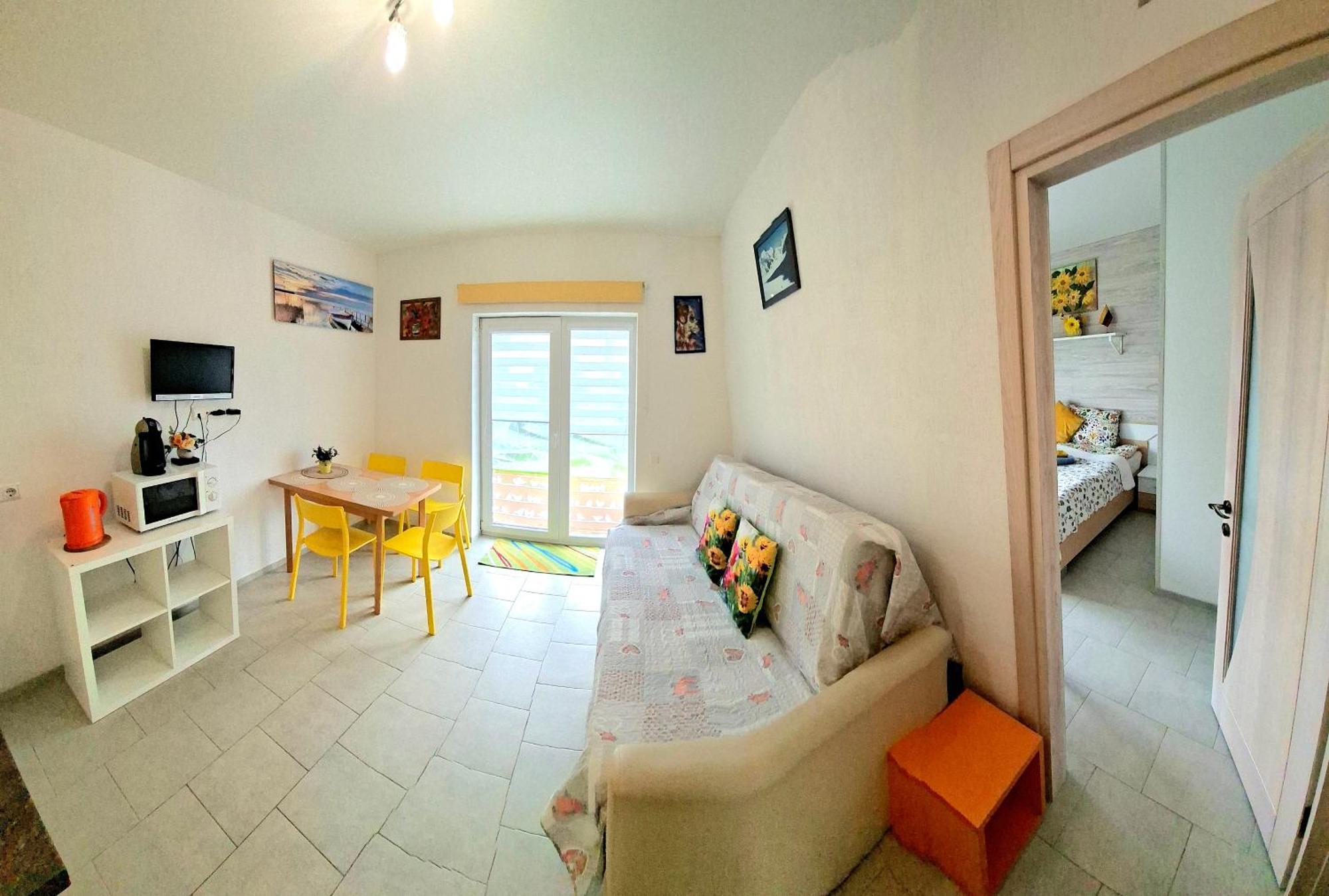 פלאנגה Geltoni Apartamentai מראה חיצוני תמונה